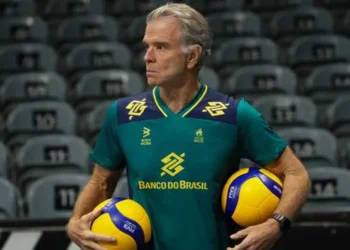 treinador vítorioso, bicampeão, olímpico;