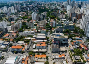 propriedades de luxo, imóveis de alto padrão, imóveis avaliados acima de R$ 2 milhões, imóveis de alto padrão, imóveis de luxo;