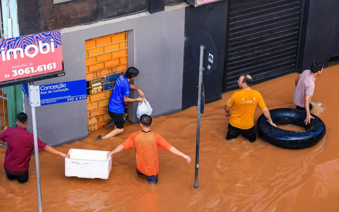 desastre, tragédia, emergência;