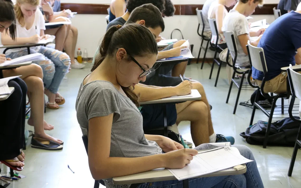 Educação, Segundário, Grau, Segundo Grau;