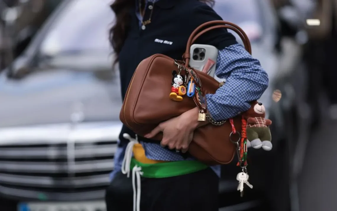 personalização, de bolsas, customização, de peças, tendência, fashionista;