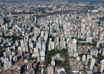 apartamentos, propriedades, unidades;