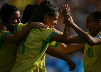 futebol feminino, futebol feminino torneio, torneio de futebol feminino, competição de futebol feminino, futebol feminino para mulheres;