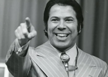 Apresentador, Ícone, da televisão, brasileira, Morte, de Silvio Santos;