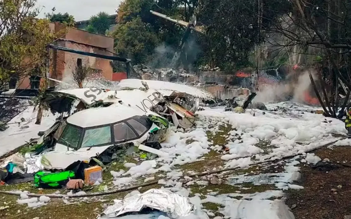 desastre aéreo, incidente aéreo;