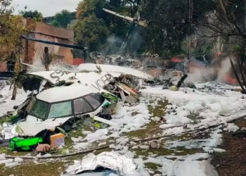 desastre aéreo, incidente aéreo;