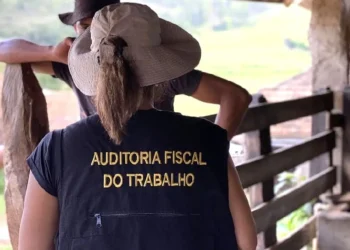 escravidão, moderna escravidão, trabalho forçado, tráfico, de pessoas;