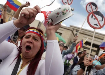 manifestações, manifestação, manifestantes;