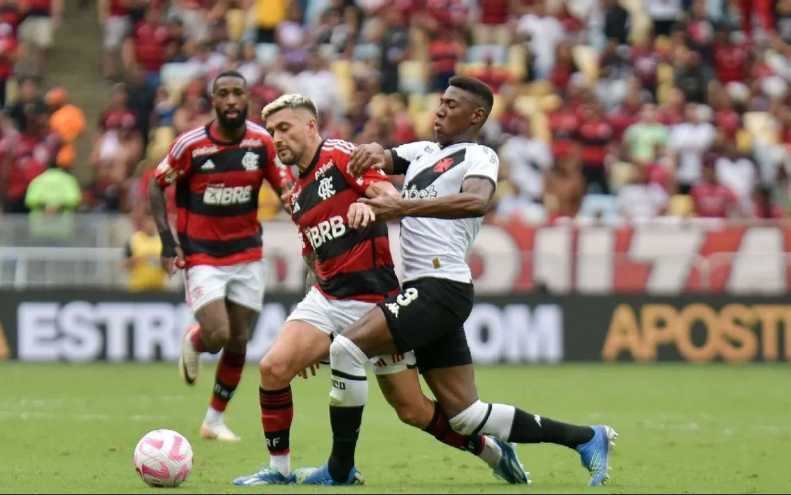 Rubro-Negro, time, carioca;